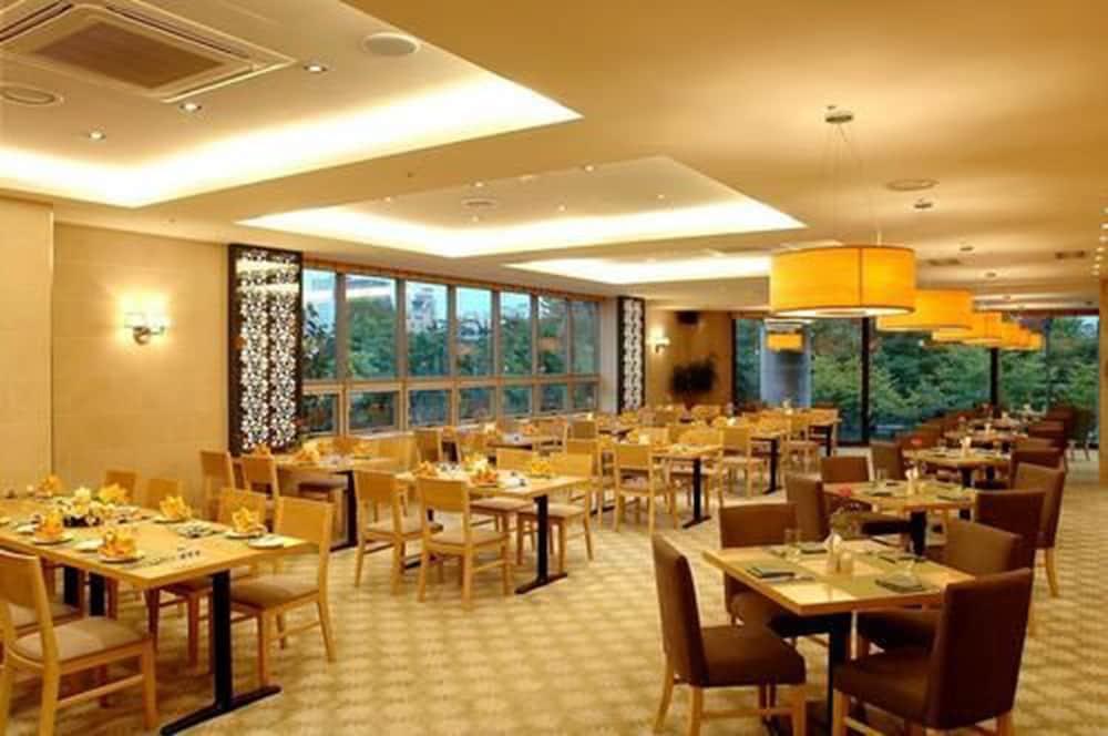 Hotel Interciti Теджън Екстериор снимка