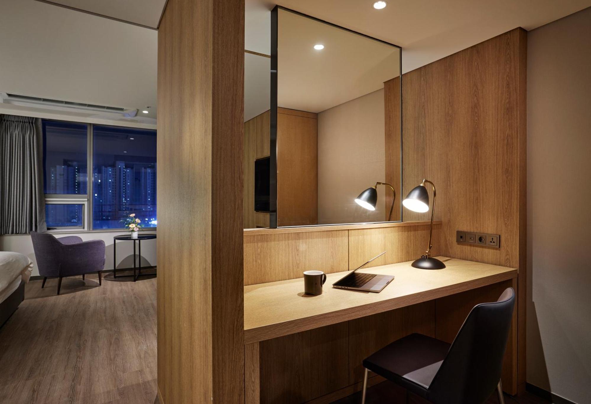 Hotel Interciti Теджън Екстериор снимка