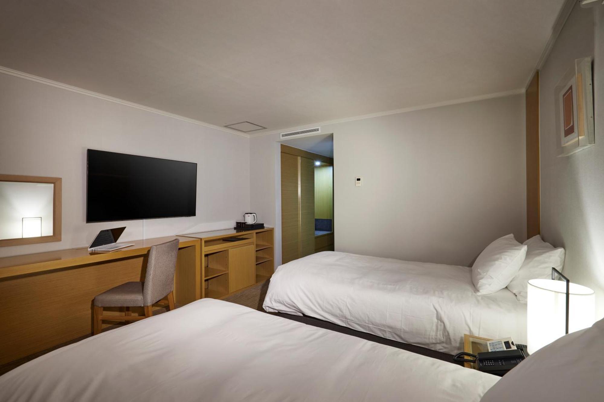 Hotel Interciti Теджън Екстериор снимка