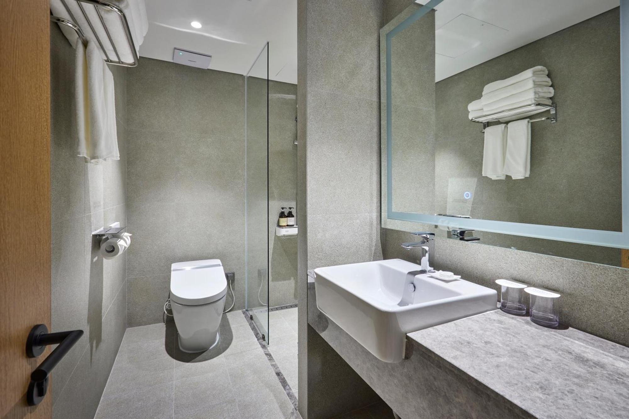 Hotel Interciti Теджън Екстериор снимка