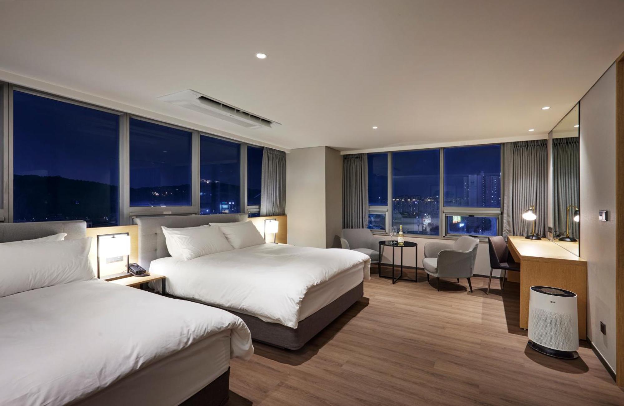 Hotel Interciti Теджън Екстериор снимка