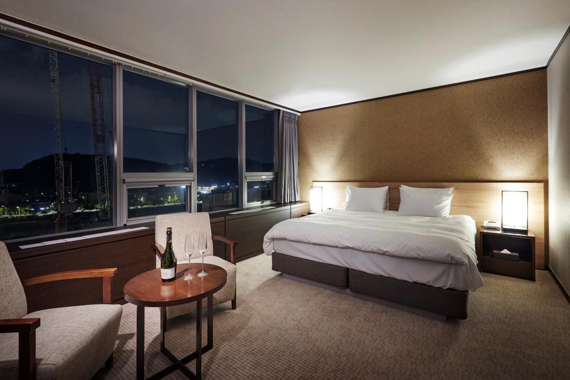 Hotel Interciti Теджън Екстериор снимка