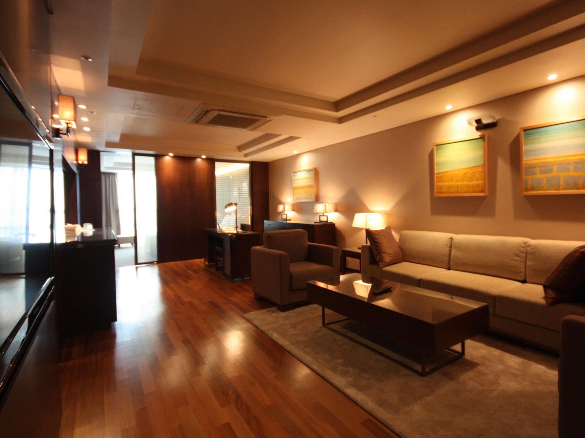 Hotel Interciti Теджън Екстериор снимка