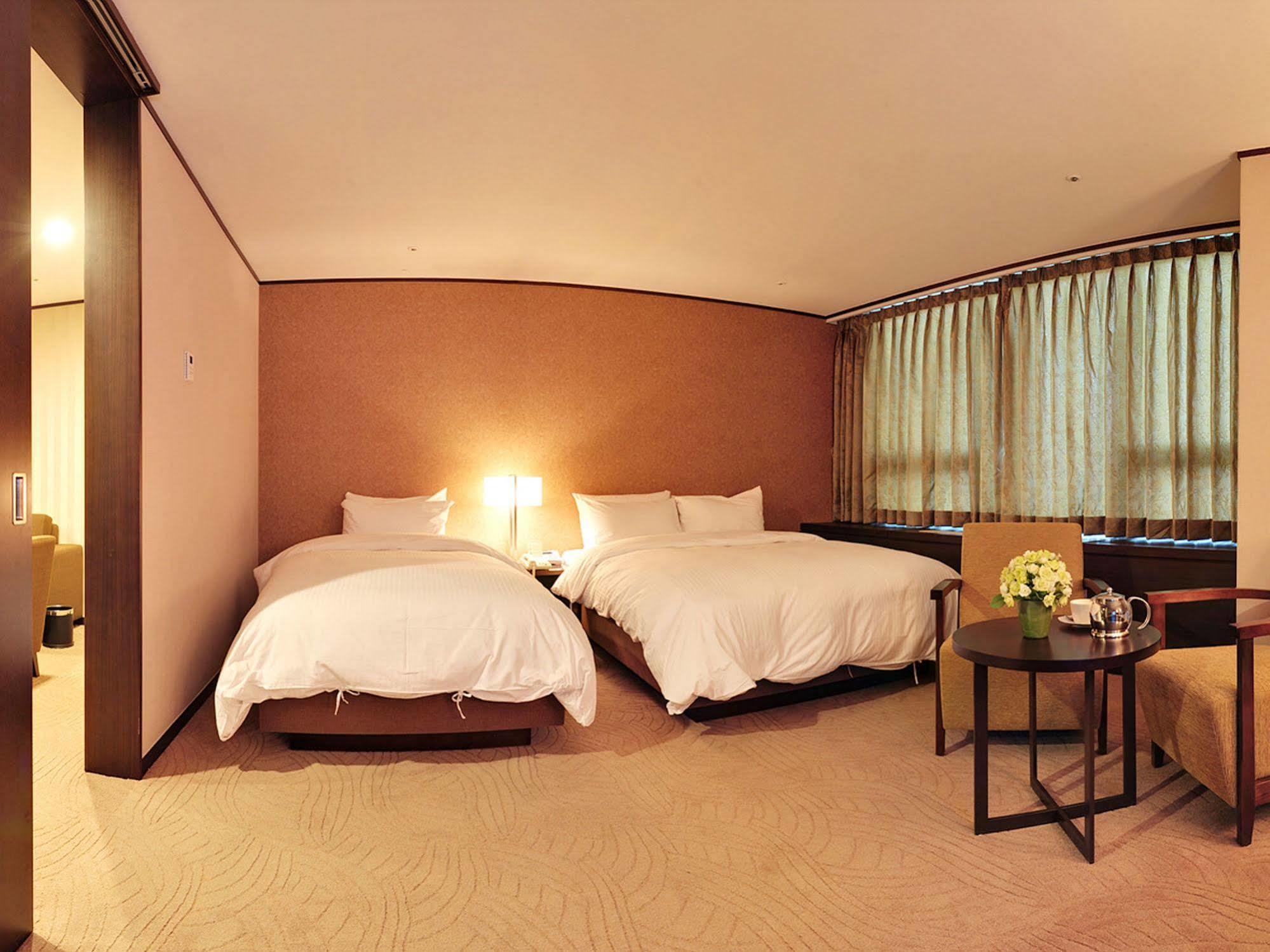 Hotel Interciti Теджън Екстериор снимка